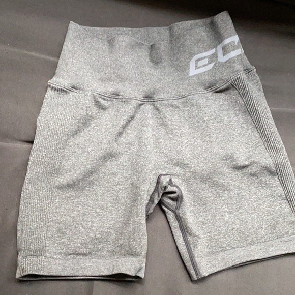 Echt Arise Scrunch shorts in color black mar - Picture 2 of 2